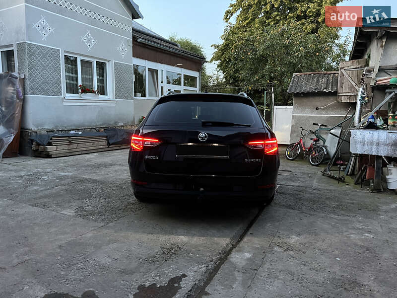 Універсал Skoda Superb 2018 в Львові