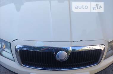 Лифтбек Skoda Superb 2005 в Одессе