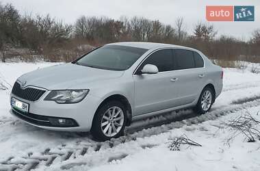 Лифтбек Skoda Superb 2013 в 