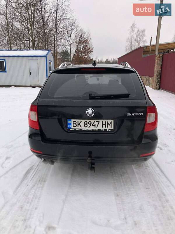 Универсал Skoda Superb 2010 в Сарнах