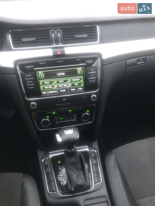 Универсал Skoda Superb 2011 в Львове