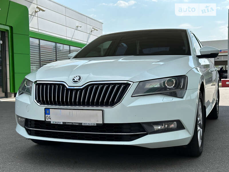 Лифтбек Skoda Superb 2017 в Запорожье