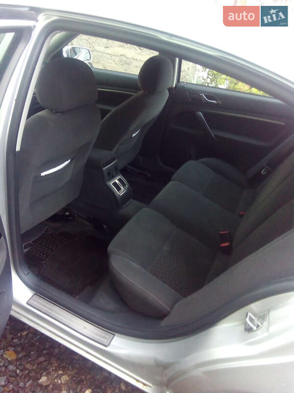 Лифтбек Skoda Superb 2003 в Хусте