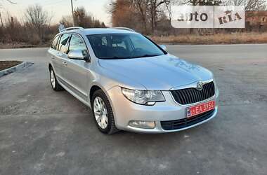 Універсал Skoda Superb 2011 в Полтаві