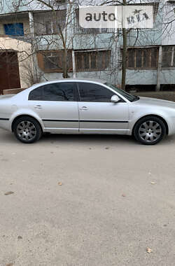 Ліфтбек Skoda Superb 2006 в Дніпрі