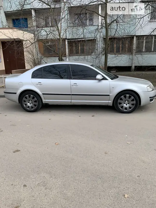 Skoda Superb 2006