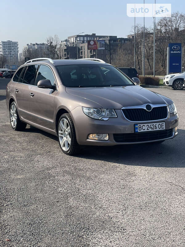 Універсал Skoda Superb 2012 в Львові фото 2 Універсал Skoda Superb 2012 в Львові