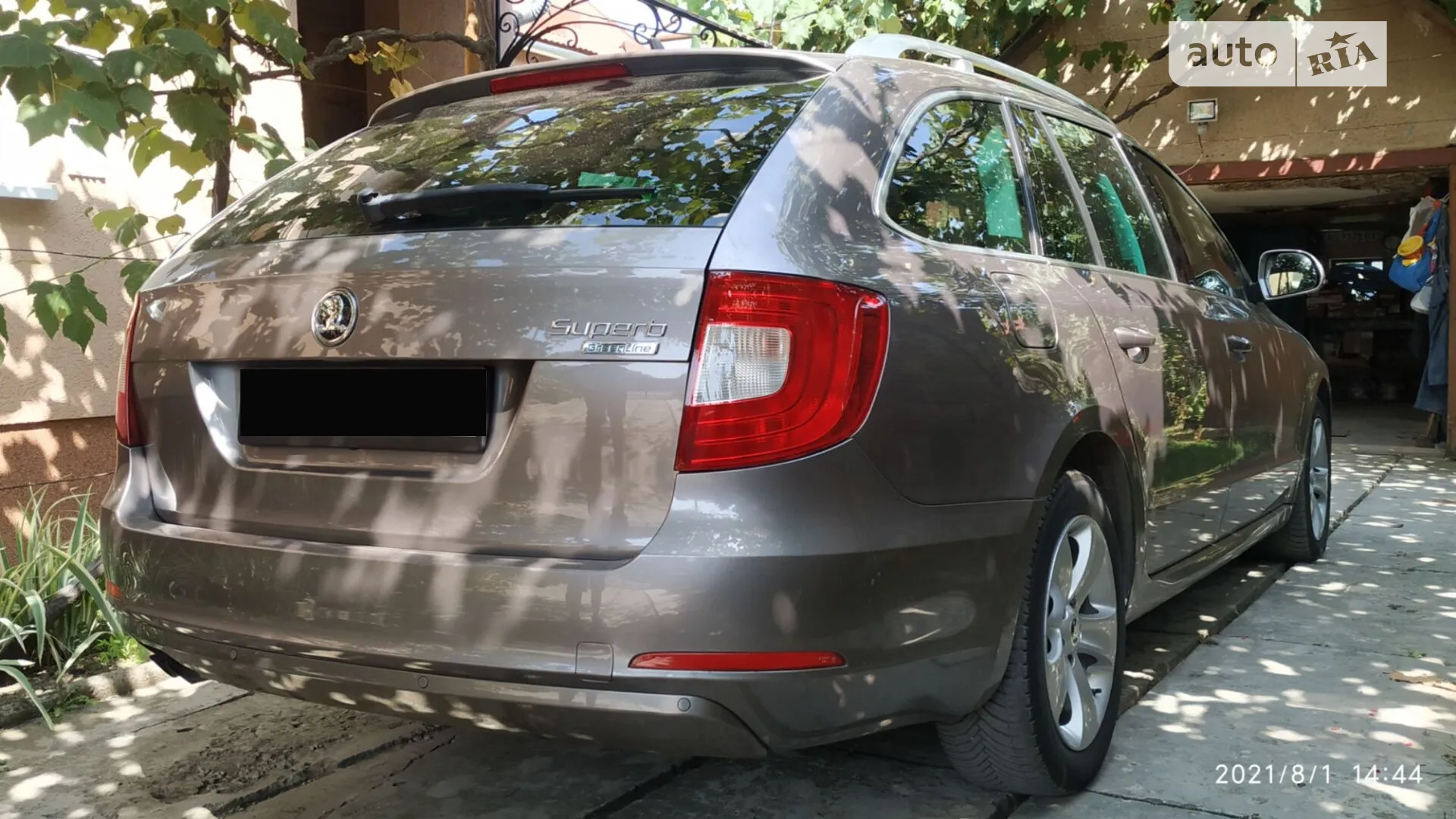 2010 Skoda Superb - мініатюра 16