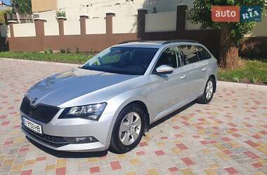 Универсал Skoda Superb 2016 в Кременчуге