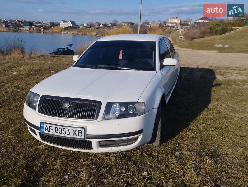 Skoda Superb 2004