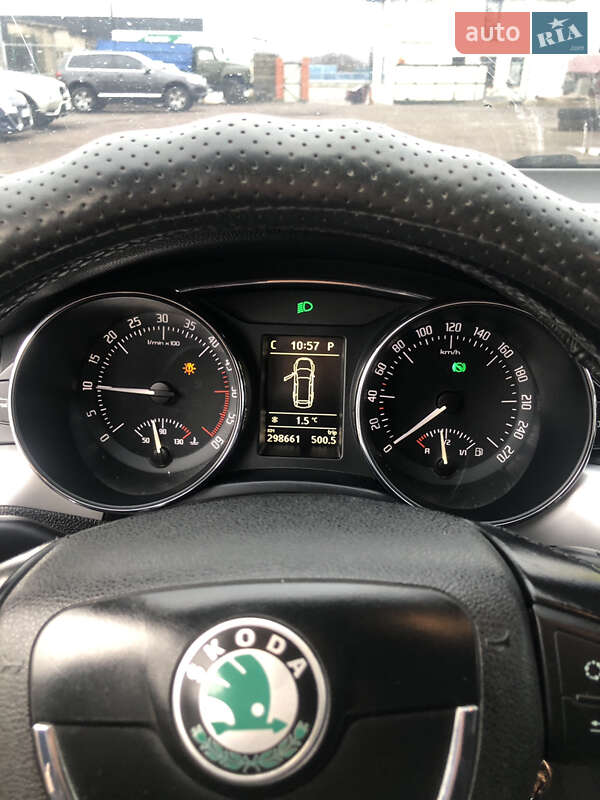 Універсал Skoda Superb 2010 в Гощі