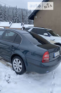 Лифтбек Skoda Superb 2003 в Шепетовке