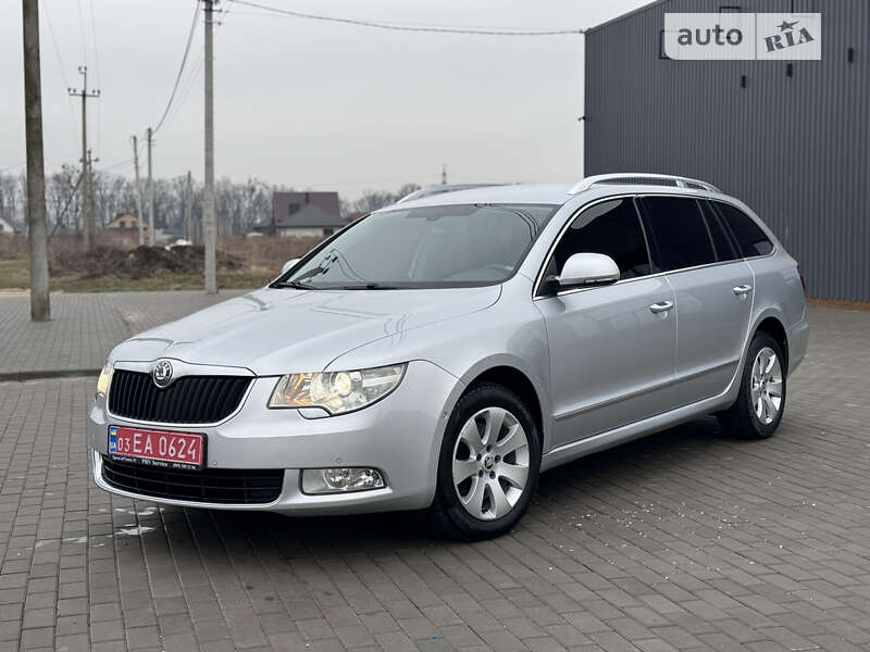 Универсал Skoda Superb 2013 в Луцке