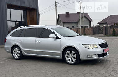 Универсал Skoda Superb 2013 в Луцке