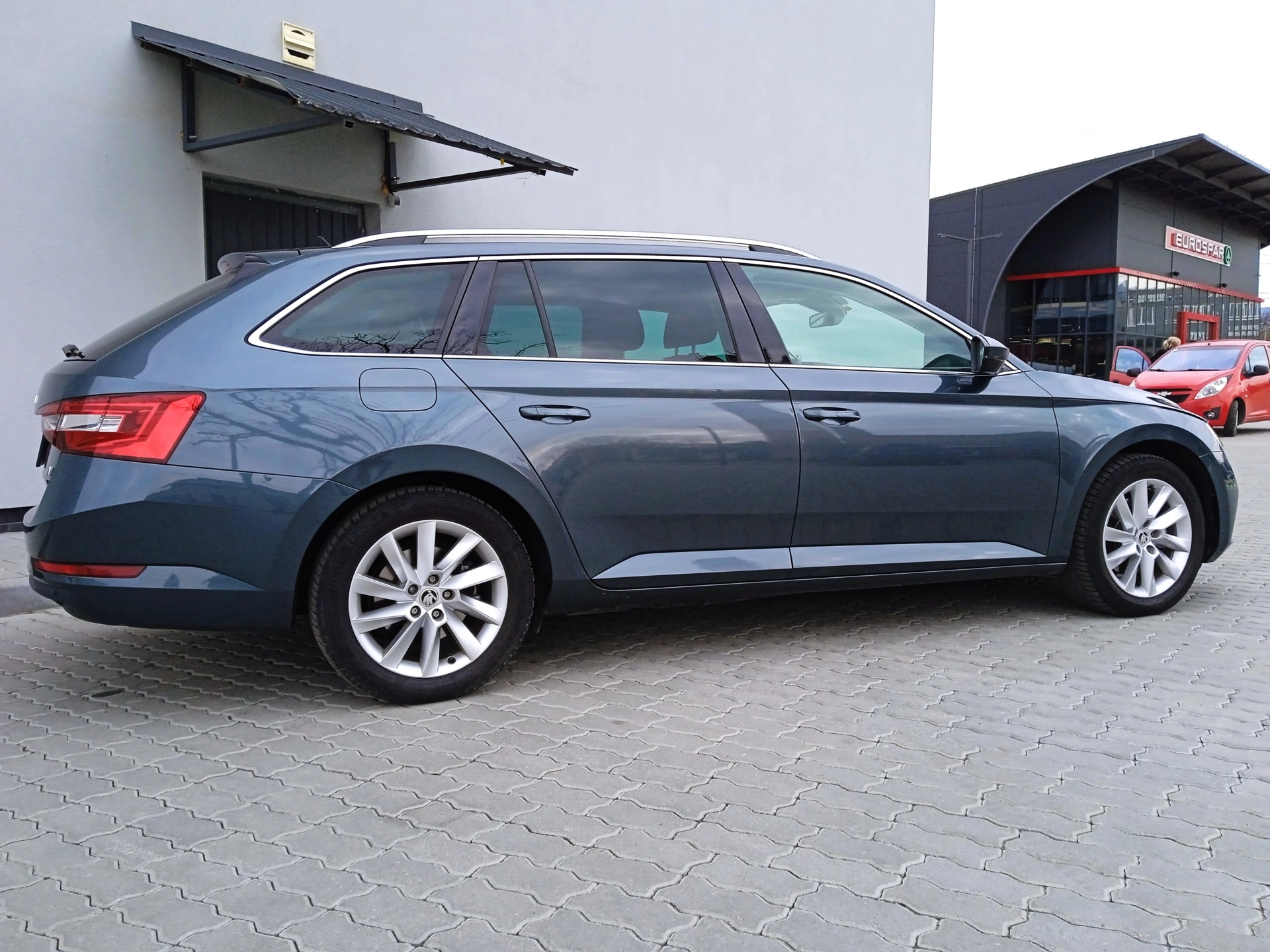 2020 Skoda Superb - мініатюра 17