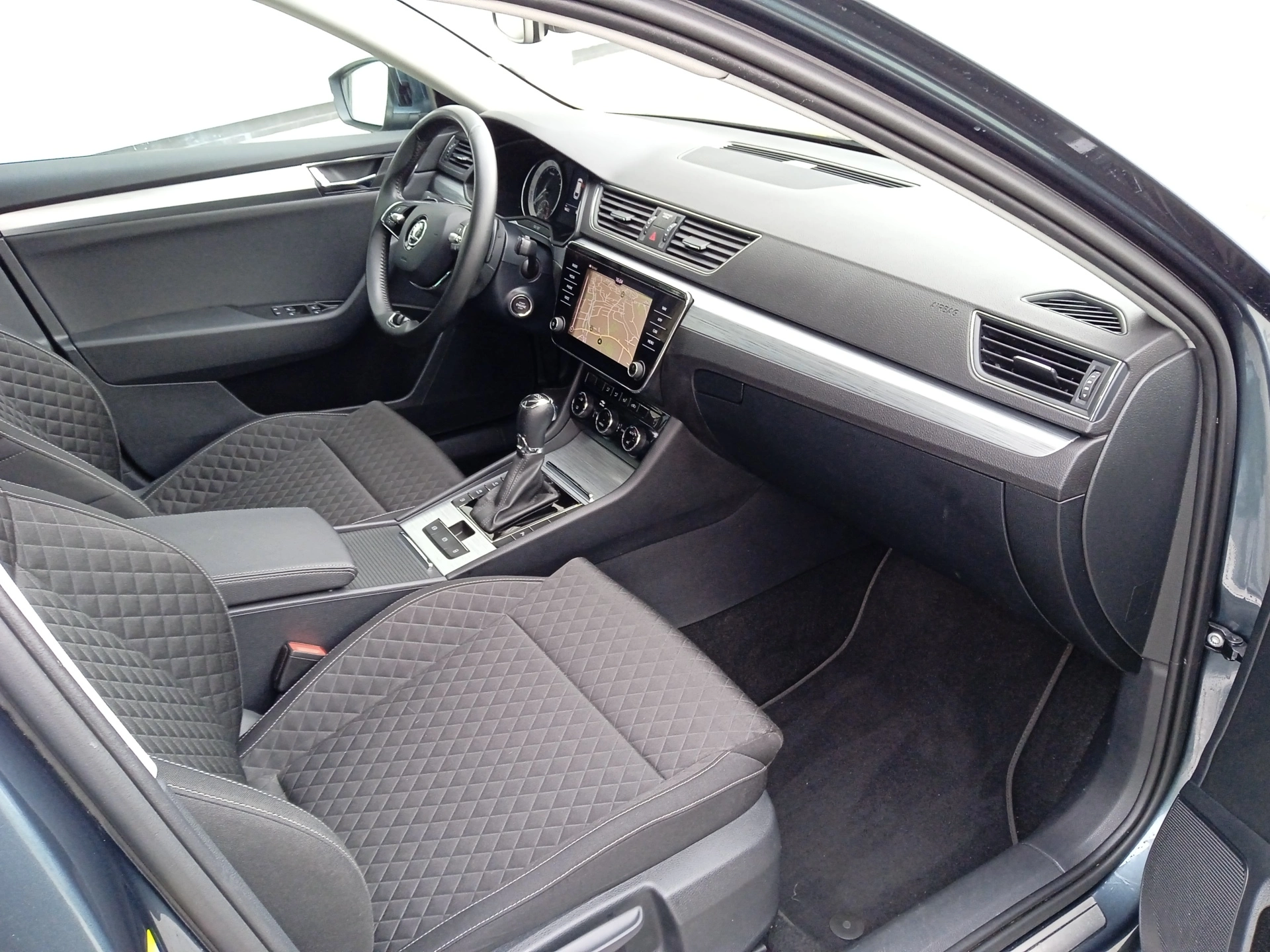 2020 Skoda Superb - мініатюра 38
