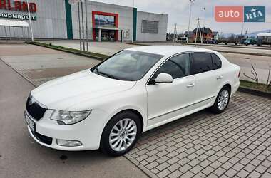 Лифтбек Skoda Superb 2011 в Хусте