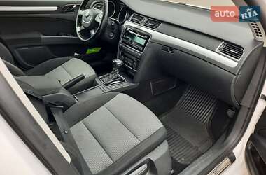 Лифтбек Skoda Superb 2011 в Хусте