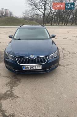 Універсал Skoda Superb 2017 в Кропивницькому