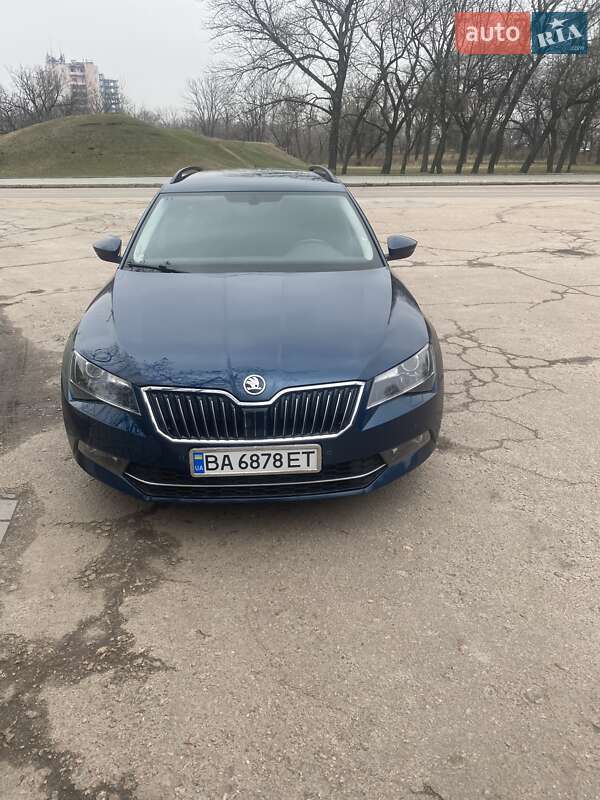 Универсал Skoda Superb 2017 в Кропивницком