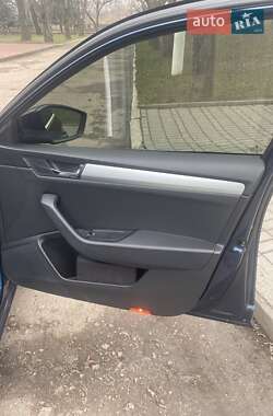 Універсал Skoda Superb 2017 в Кропивницькому