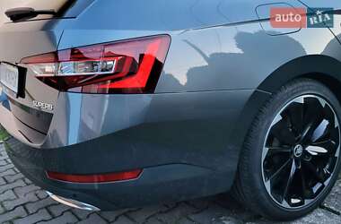 Универсал Skoda Superb 2019 в Ужгороде