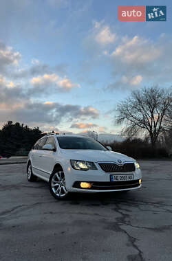 Универсал Skoda Superb 2014 в 