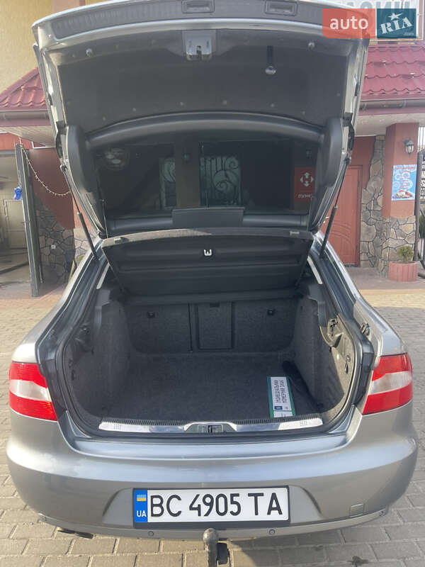Лифтбек Skoda Superb 2008 в Львове