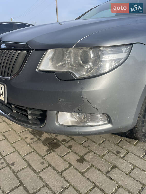Лифтбек Skoda Superb 2008 в Львове