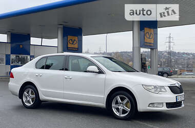 Лифтбек Skoda Superb 2011 в Смеле