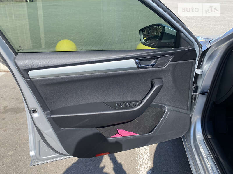 Универсал Skoda Superb 2016 в Покрове