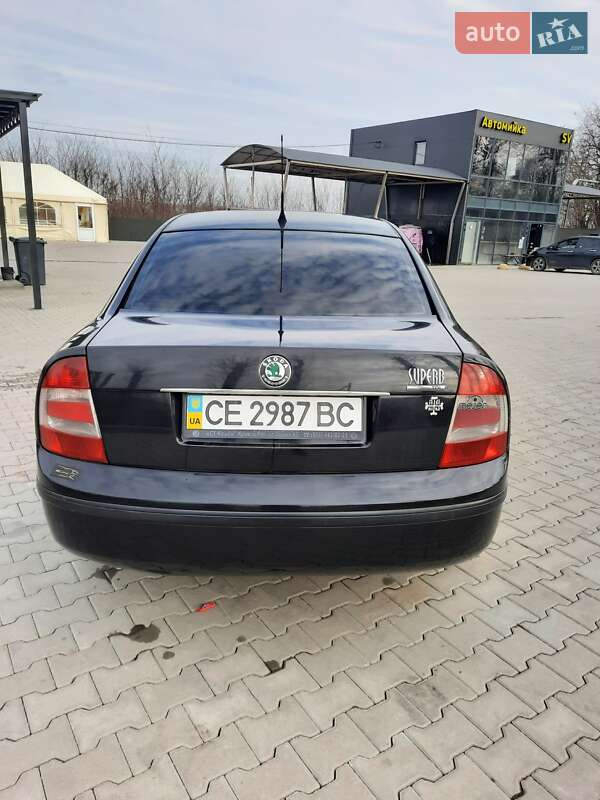 Лифтбек Skoda Superb 2006 в Черновцах