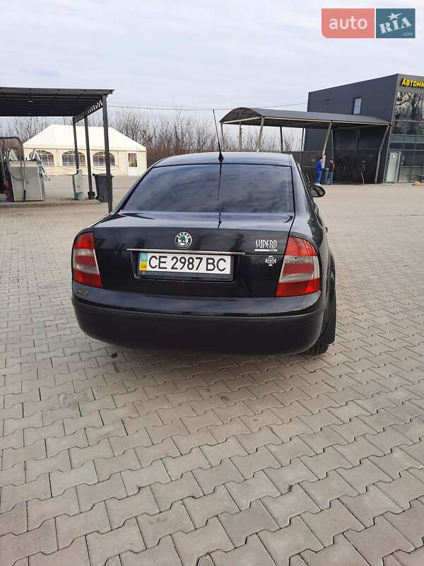 Лифтбек Skoda Superb 2006 в Черновцах