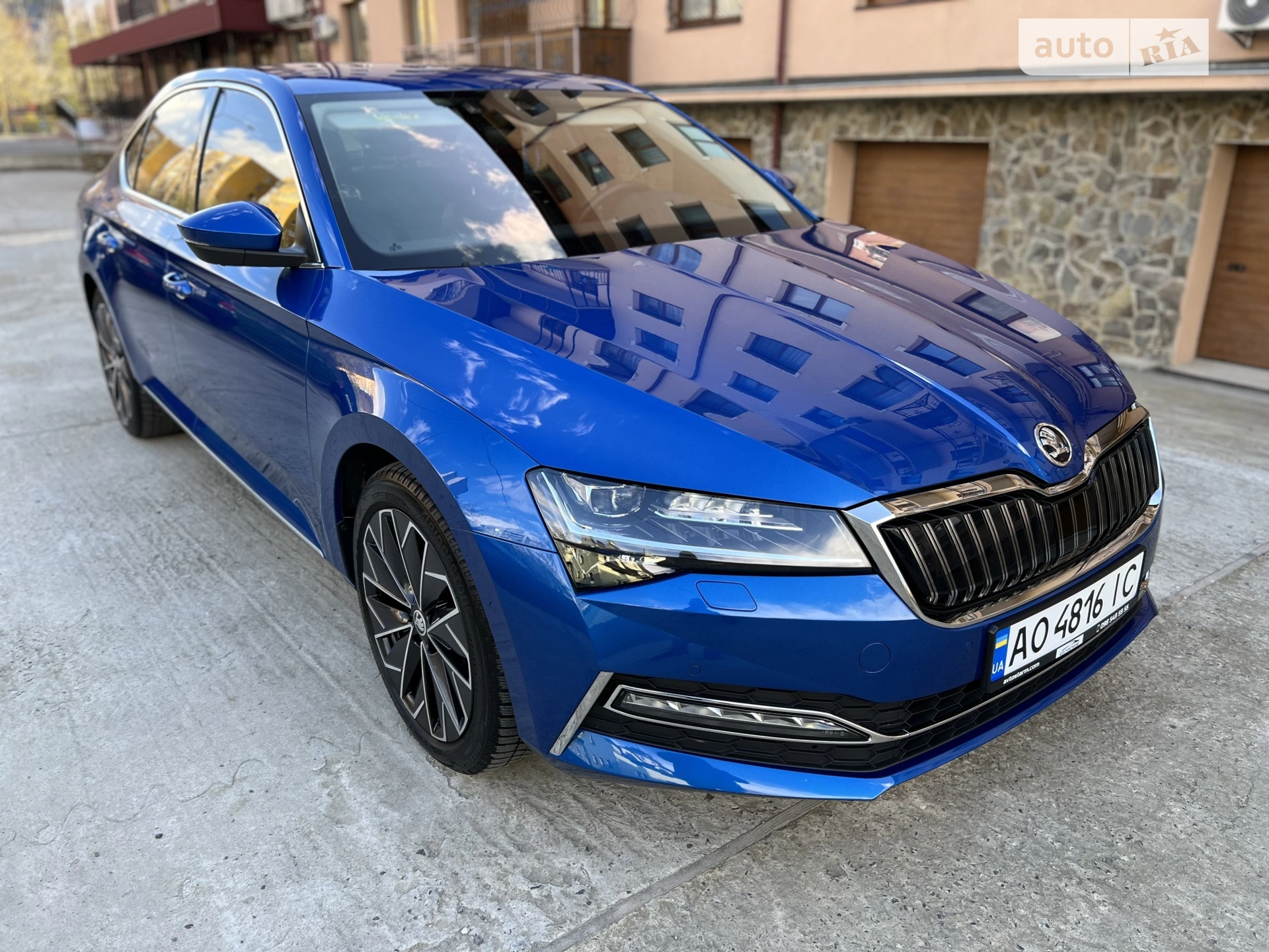 2020 Skoda Superb - мініатюра 3