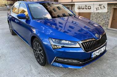 Лифтбек Skoda Superb 2020 в 