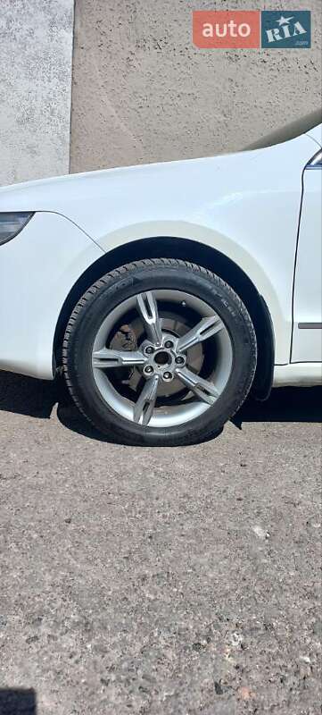 Лифтбек Skoda Superb 2010 в Одессе