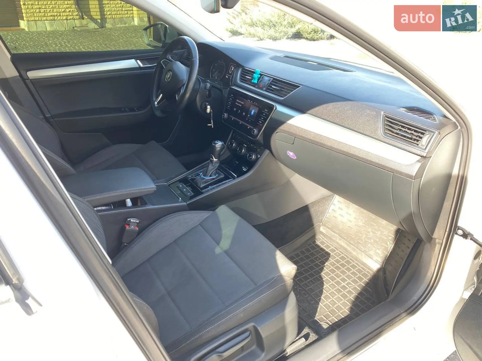 2017 Skoda Superb - мініатюра 19