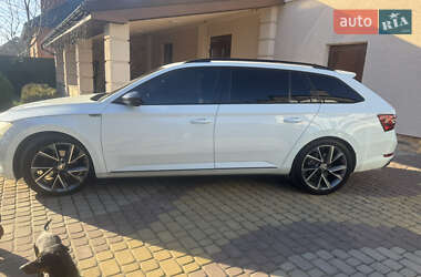 Универсал Skoda Superb 2017 в 