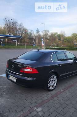 Ліфтбек Skoda Superb 2011 в Львові