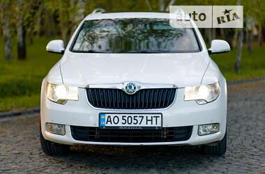 Універсал Skoda Superb 2012 в Береговому