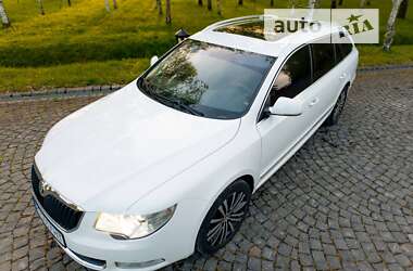 Універсал Skoda Superb 2012 в Береговому