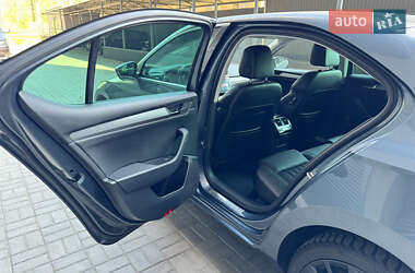 Лифтбек Skoda Superb 2018 в 