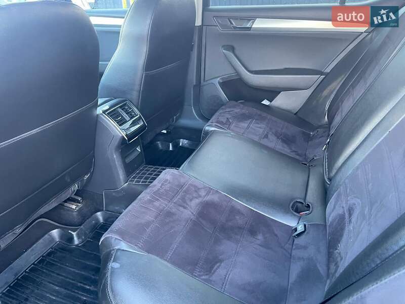 Лифтбек Skoda Superb 2017 в Мукачево