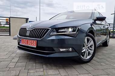 Універсал Skoda Superb 2019 в Луцьку