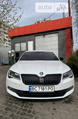 Ліфтбек Skoda Superb 2019 в Львові