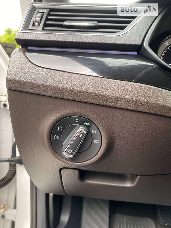 Универсал Skoda Superb 2015 в Сваляве фото 25 Универсал Skoda Superb 2015 в Сваляве