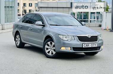 Лифтбек Skoda Superb 2012 в Киеве