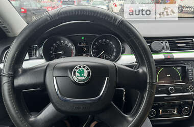 Универсал Skoda Superb 2010 в Воловце