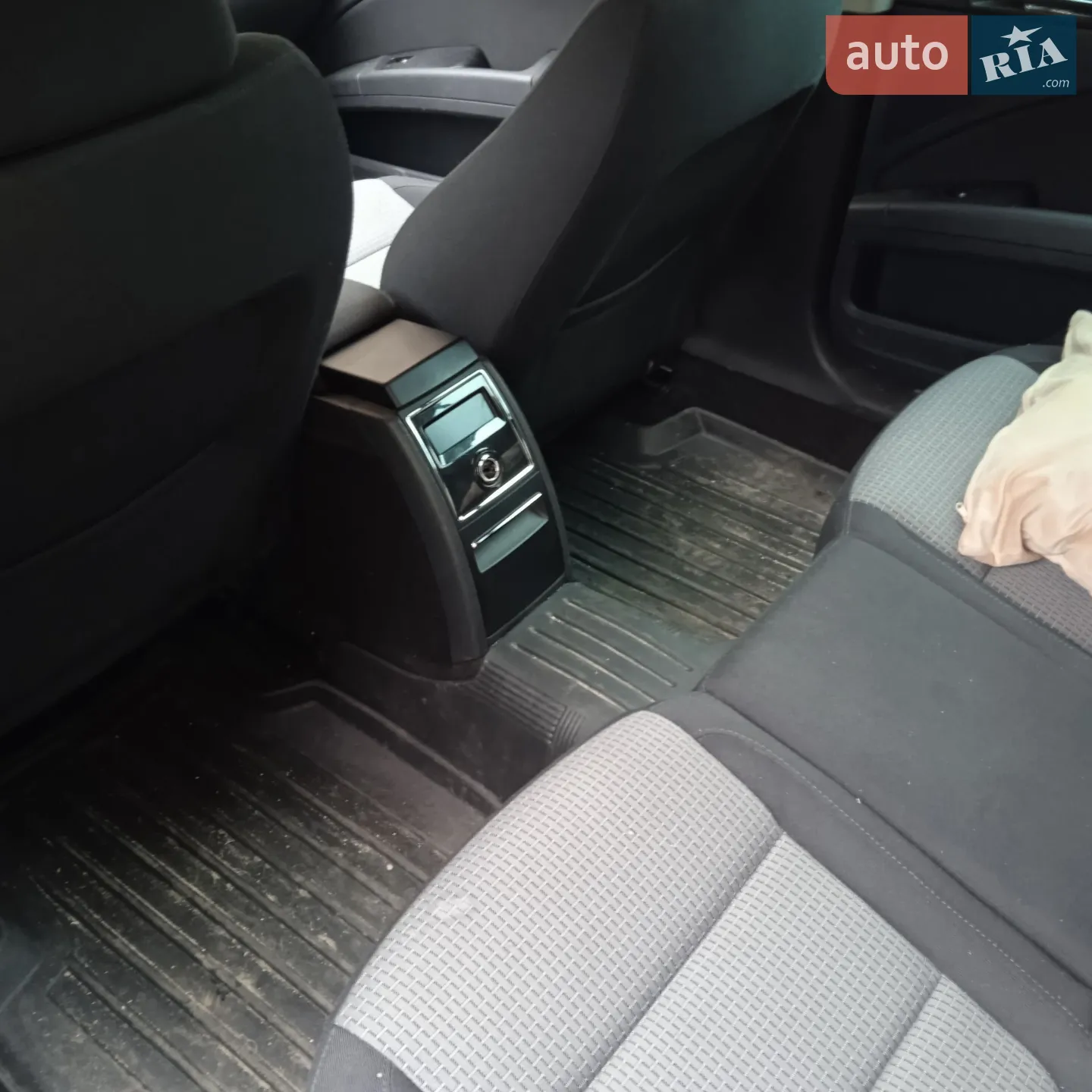 2012 Skoda Superb - мініатюра 9