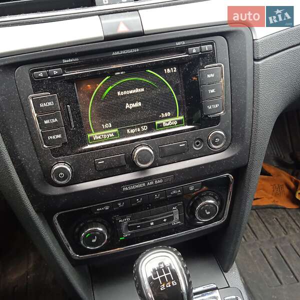 Универсал Skoda Superb 2012 в Бориславе